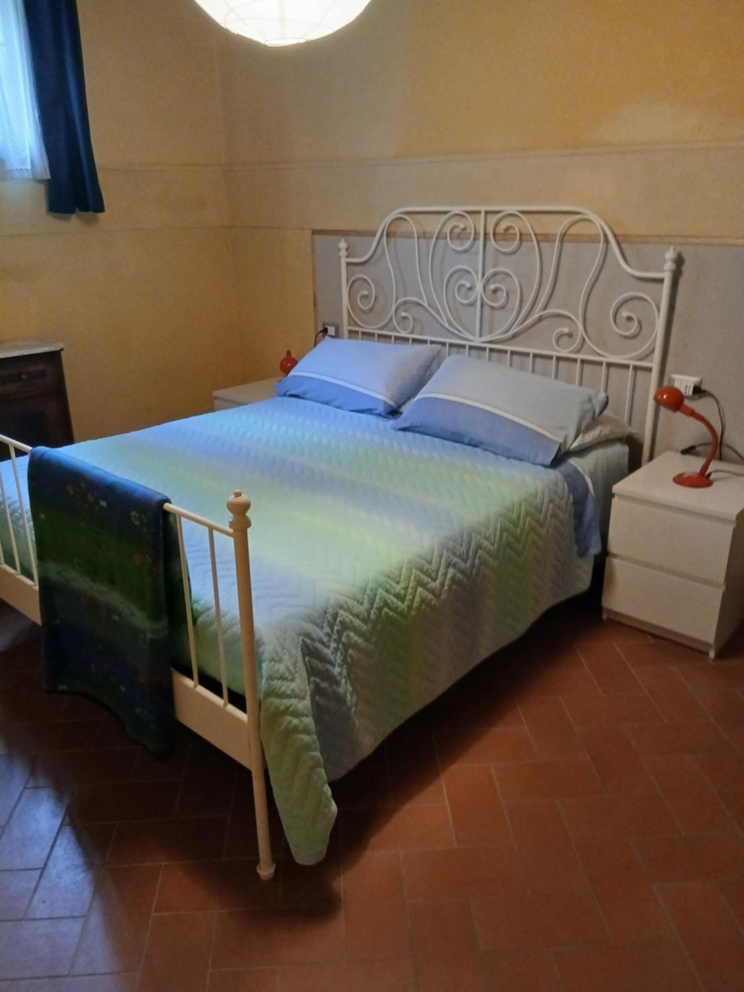 Casa Agostini Appartement Lari Buitenkant foto